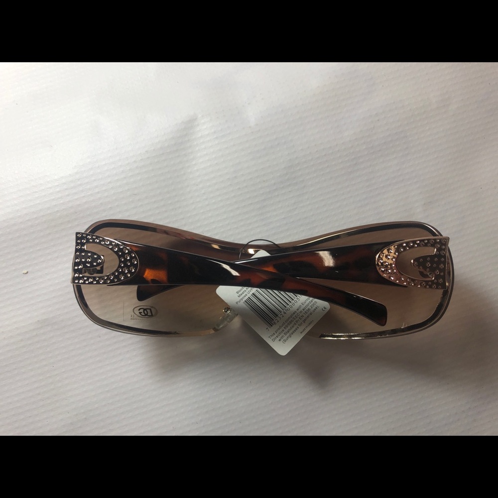 Sunglasses - Picture 4 of 4